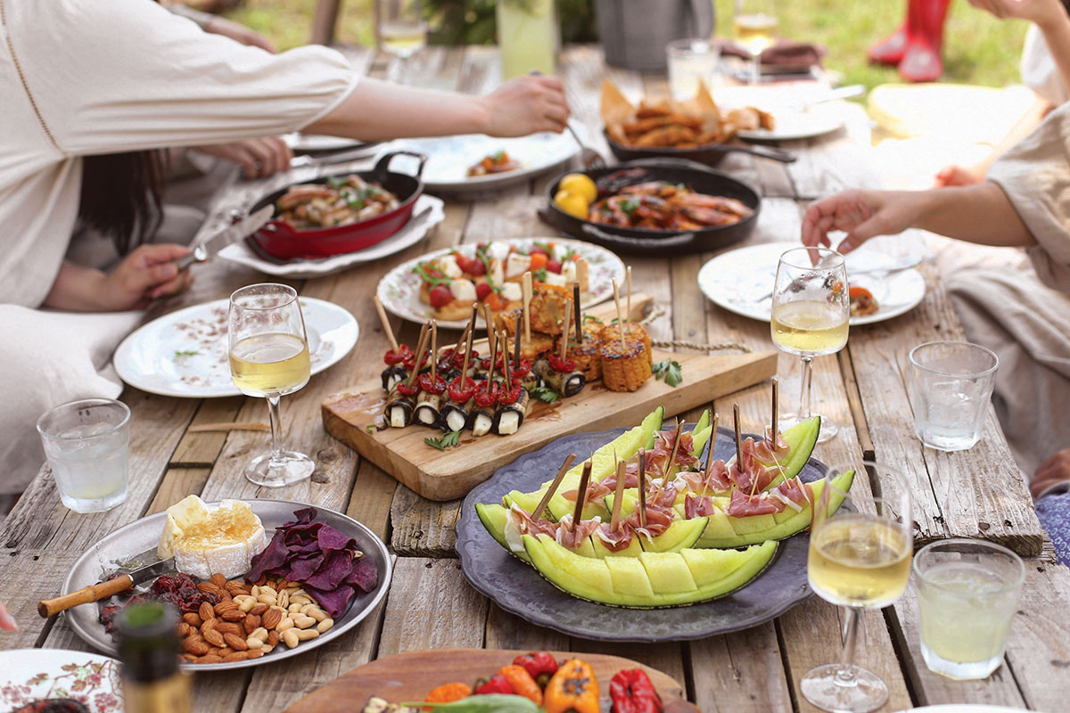 8 Gourmet Shops to Visit for the Perfect Picnic Spread in Delaware