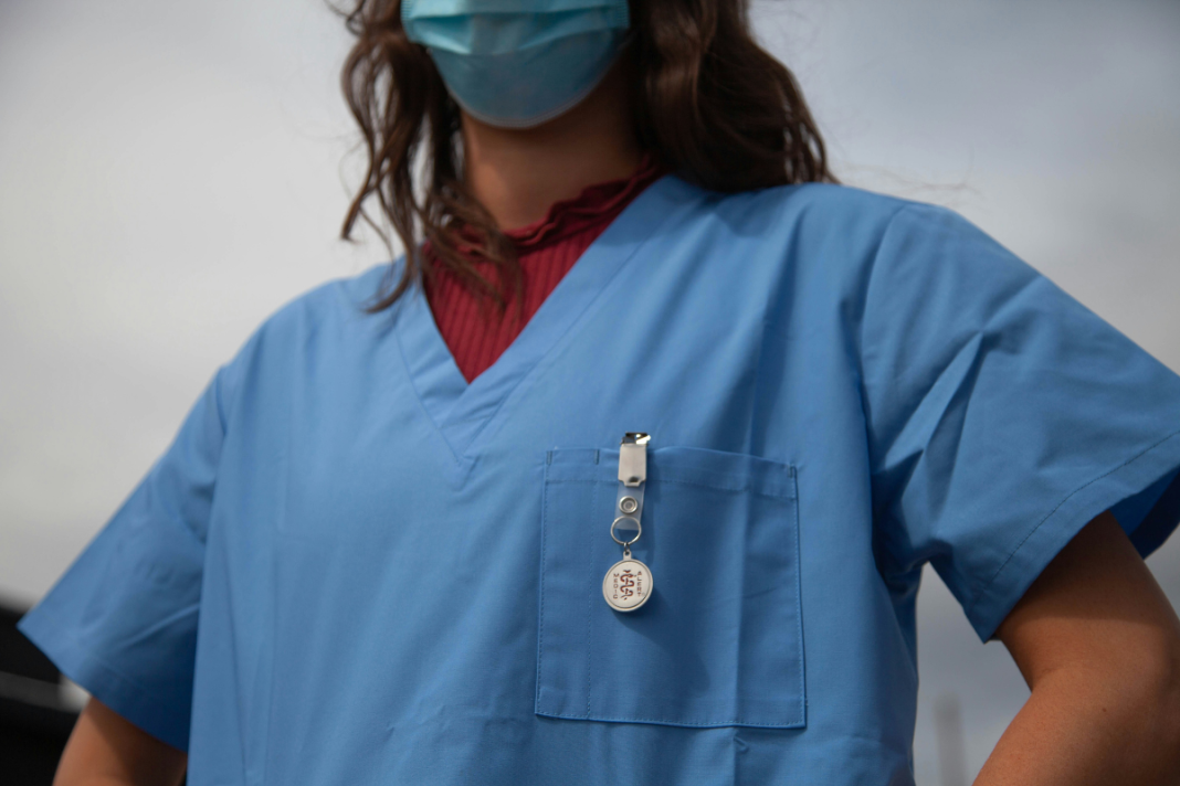 nurseです Happy Nurse's Day to our wonderful Nurse Derrick @AndersonGator