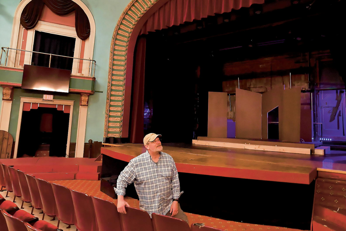 The Everett Theatre Is a Community Mainstay in Middletown